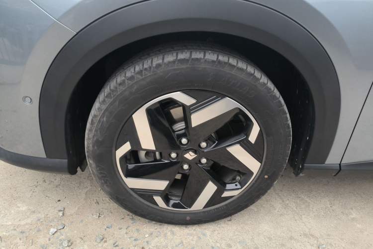 Used Baojun Yunhai 2024 140km Plug-in Hybrid Version