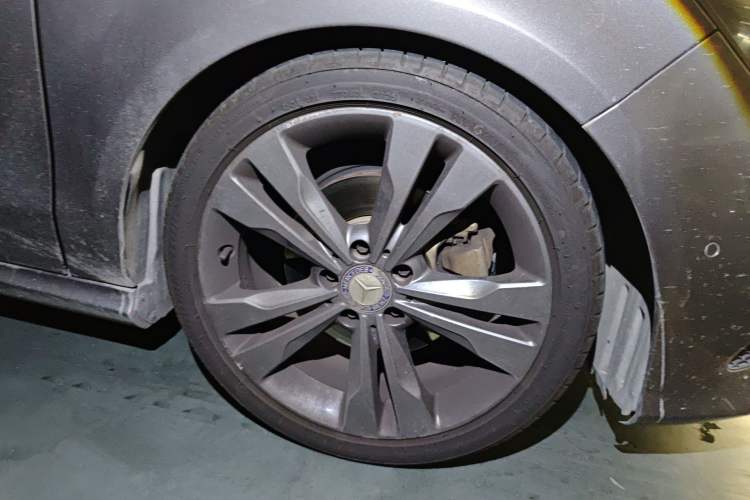 Used Mercedes-Benz CLA 2017 CLA 200 Sport Edition Right Front Wheel Hub