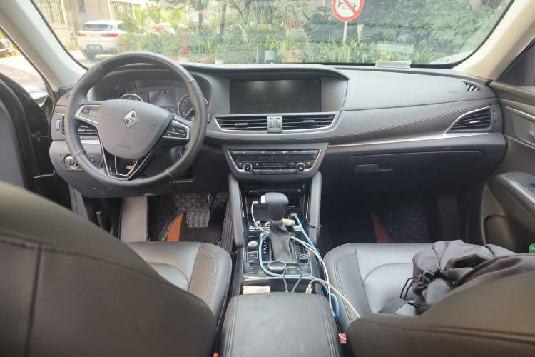 Used BORGWARD BX7 2018 28T Front-Wheel Drive Quality Enjoyment Version 5 Seats China VI Emission Standard
