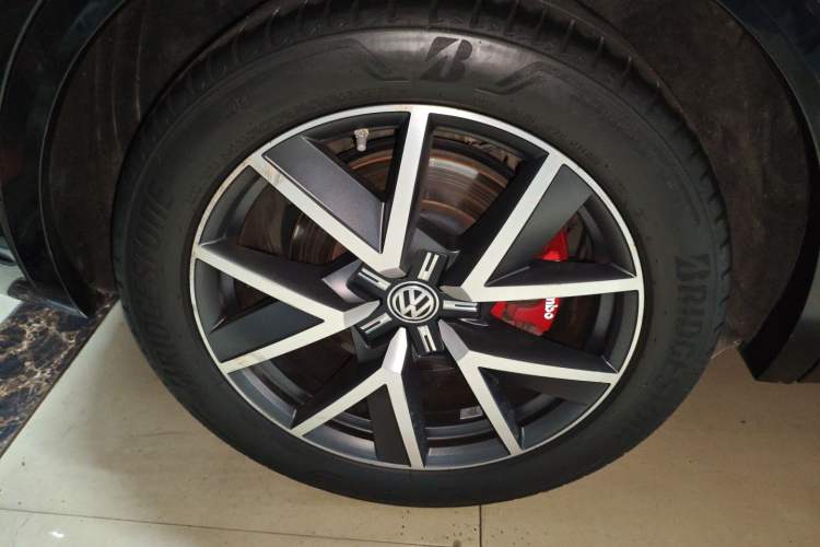 Used Volkswagen Touareg 2020 3.0 TSI Luxury Edition China VI Exterior 2