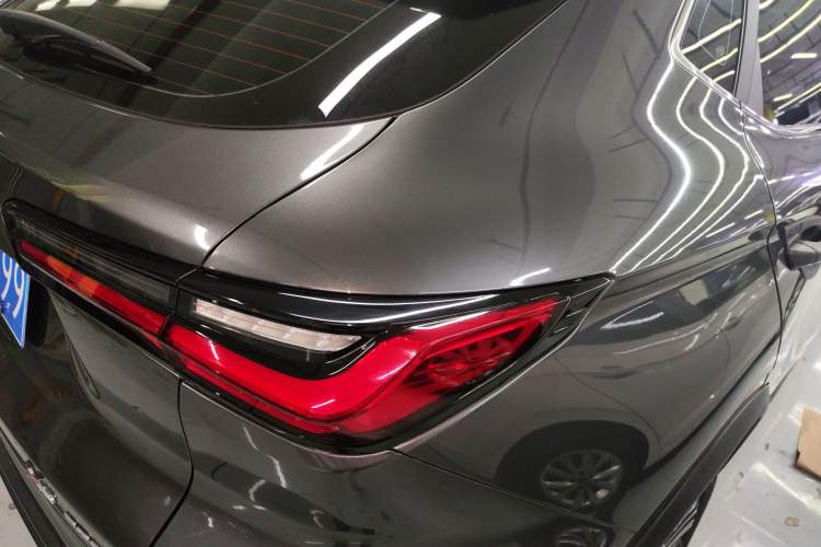 Used CHANGAN OSHAN X5 2021 1.5T DCT Prestige Edition Exterior 2