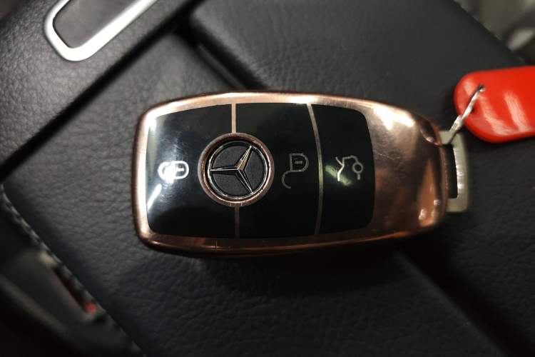 Used Mercedes-Benz A-Class 2021 A 200 L Sport Sedan Fashion Model
