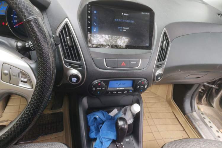 Used Hyundai ix35 2013 2.0L Automatic Two-Wheel Drive Smart GLS China IV Standard Audio And AC Panel