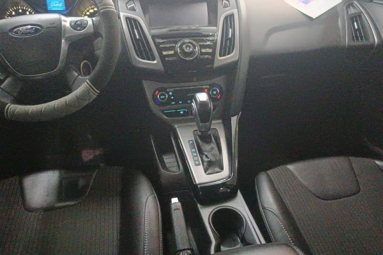 Used Ford Focus 2012 Hatchback 1.6L Automatic Fashion Edition