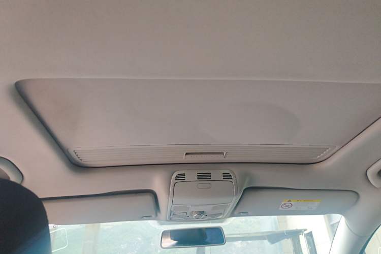 Used Volkswagen Magotan 2016 1.8TSI Smart Enjoyment Leading Model Headliner