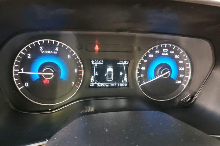 Used Dongfeng Fengon 580 2020 1.5T Manual Luxury Version
