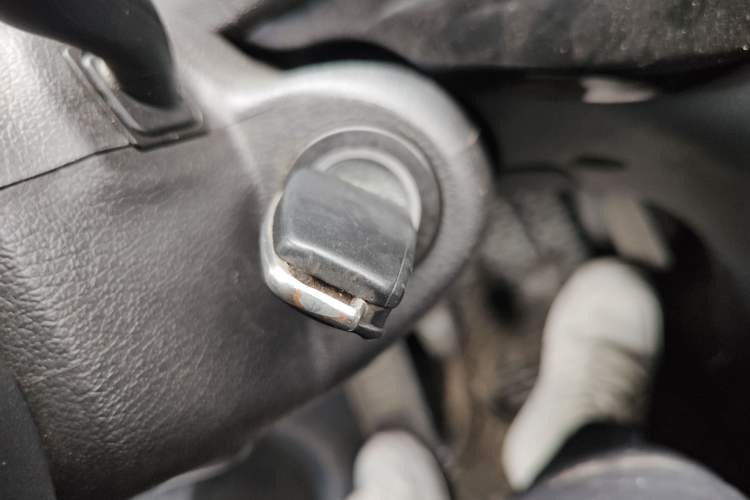 Used JAC Group Refine M2 2013 1.8L Manual Luxury 5-Seater Vehicle Key