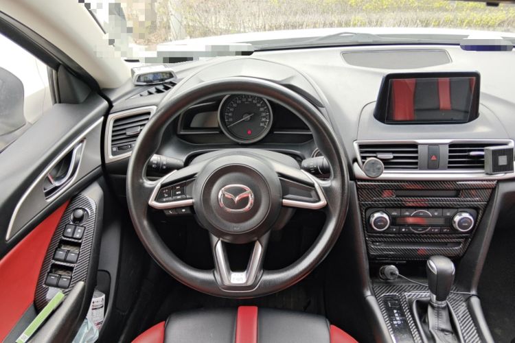 Used Mazda 3 Axela 2017 Sedan 1.5L Automatic Luxury Model Emission Standard China V Steering Wheel