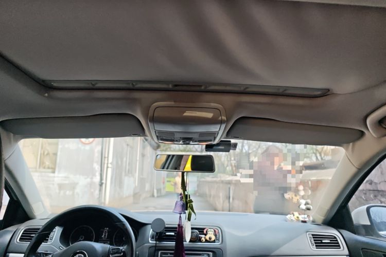 Used Volkswagen Sagitar 2014 1.4TSI Automatic Luxury Model Headliner