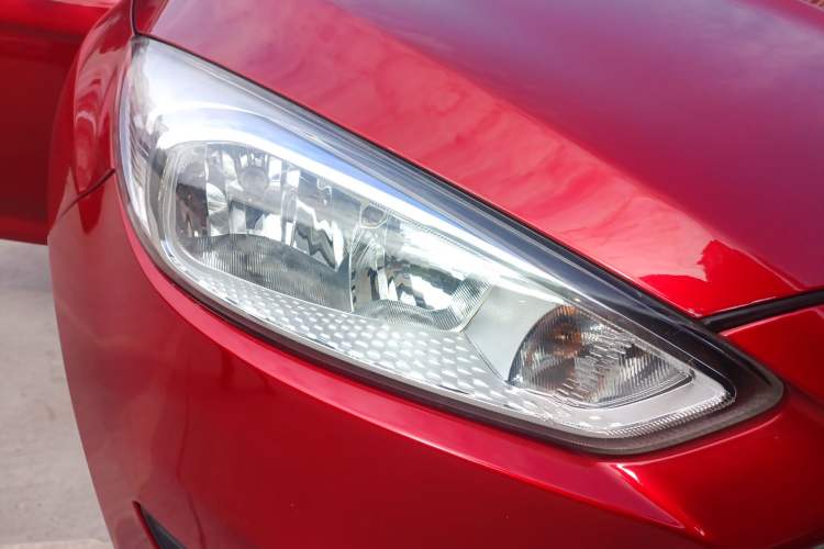 Used Ford Focus 2015 Sedan 1.6L Automatic Trend Model