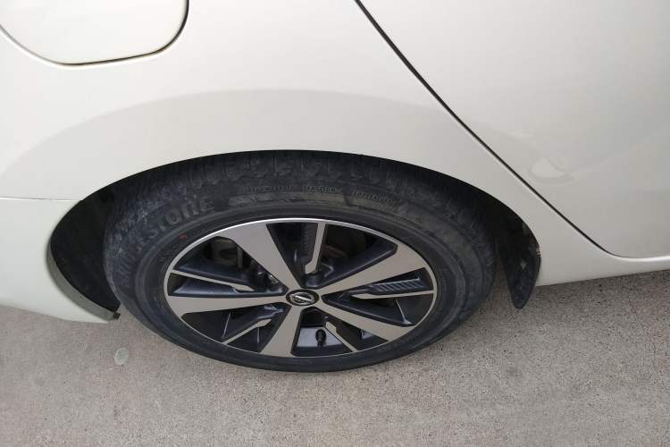 Used Nissan Lannia 2021 1.6L CVT Cool Edition Right Rear Wheel Hub