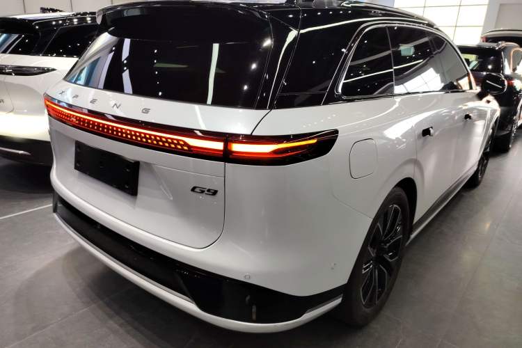 Used XPeng G9 2025 625 Long-Range Max Rear Right 45 Deg