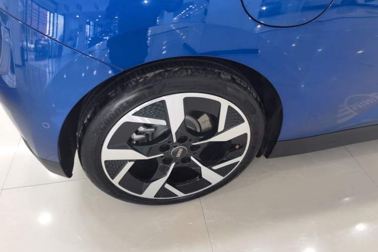 Used MINI Electric COOPER 2024 452km COOPER SE Artist