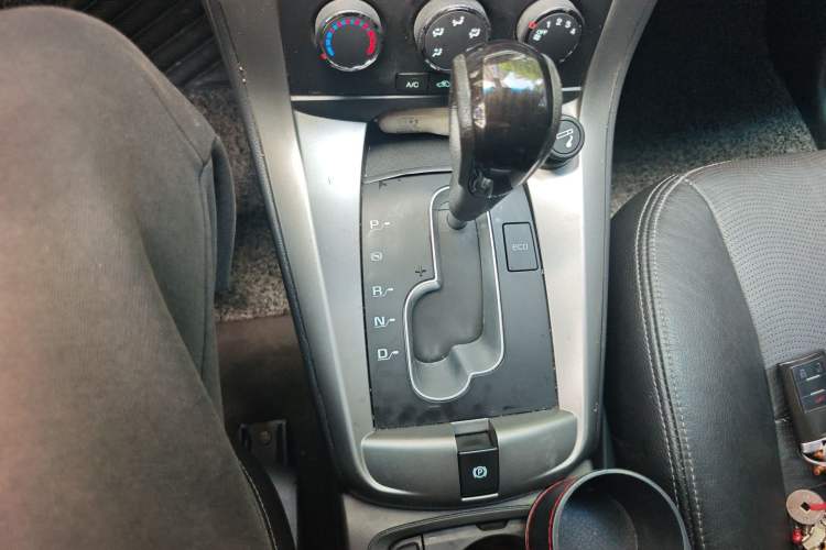 Used Chevrolet Captiva 2015 2.4L Two-Wheel Drive Urban Version 7 Seats