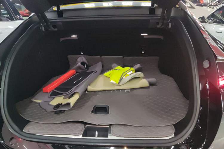 Used Avatr 12 2025 Max Extended-Range Edition