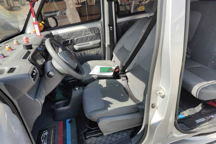 Used Wuling Zhiguang New Energy 2025 Standard Model