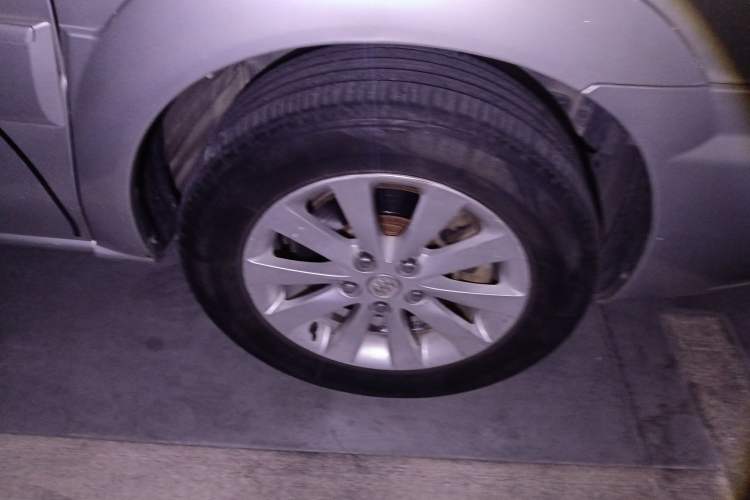 Used Buick GL8 2014 2.4L Classic Edition