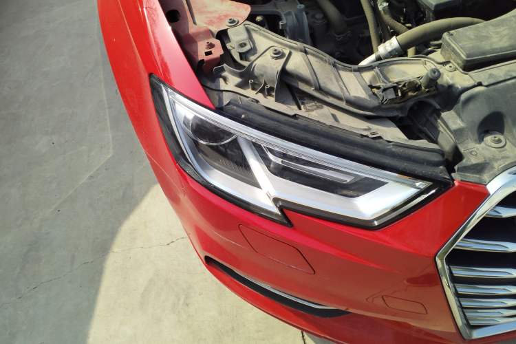 Used Audi A3 2019 Limousine 35 TFSI Ambition China V Right Front Headlight