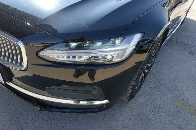 Used Volvo S90 2023 B5 Zhiyuan Luxury Edition

