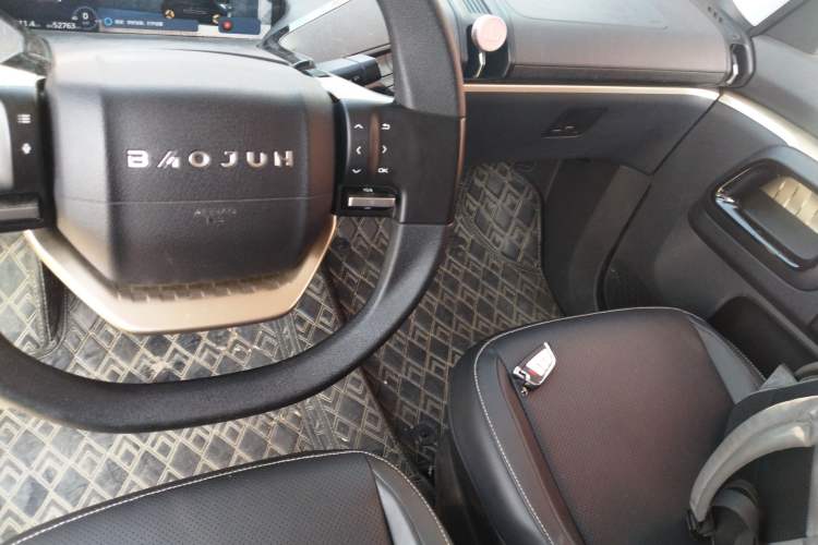 Used Baojun KiWi EV 2021 Artist Model Lithium Iron Phosphate
