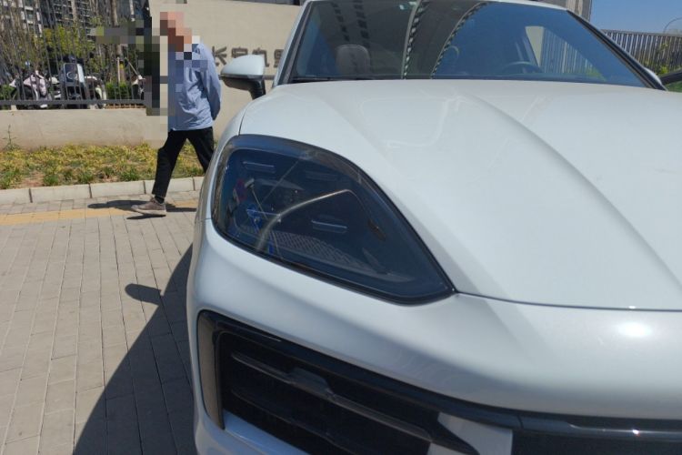 Used Porsche Cayenne 2024 Cayenne 3.0T Right Front Headlight