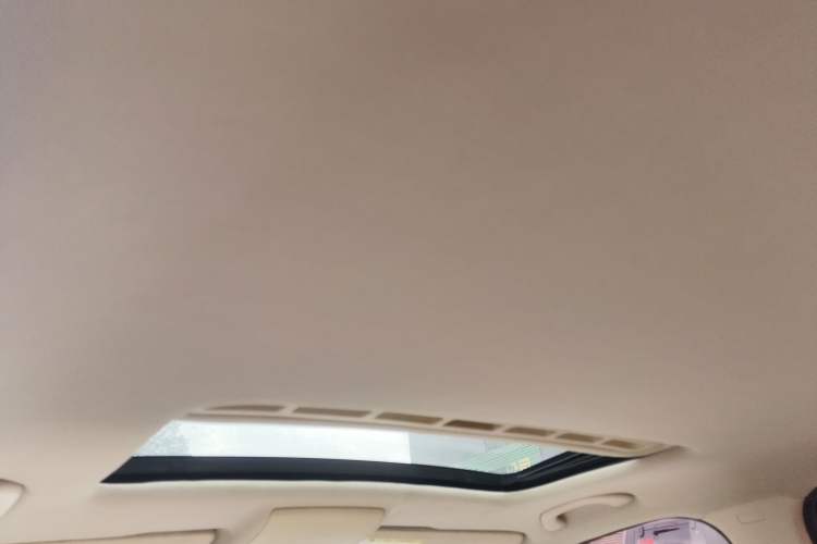 Used Volkswagen Lavida 2013 Restyled Classic 1.6L Automatic Comfort Edition Headliner