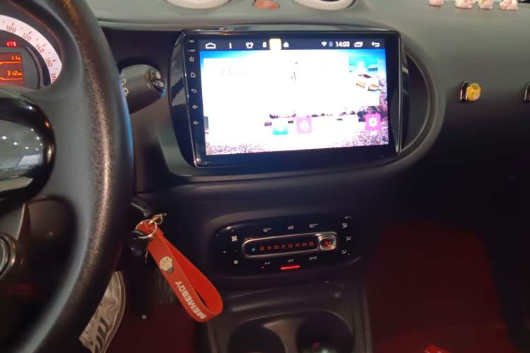 Used smart fortwo 2015 1.0L 52 kW hardtop Dynamic version