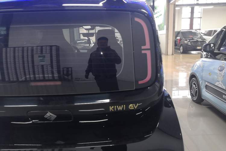 Used Baojun KiWi EV 2022 Artist Lite Edition Ternary Lithium