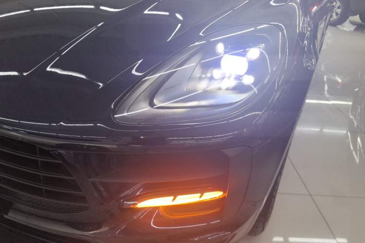 Used Porsche Macan 2021 Macan 2.0T

