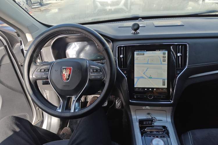 Used Roewe RX5 New Energy 2017 ERX5 EV400 Electric Internet Supreme Edition