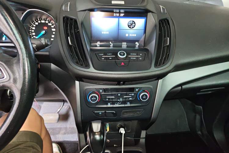 Used Ford Kuga 2019 EcoBoost 180 Two-Wheel-Drive Platinum Edition China VI Standard