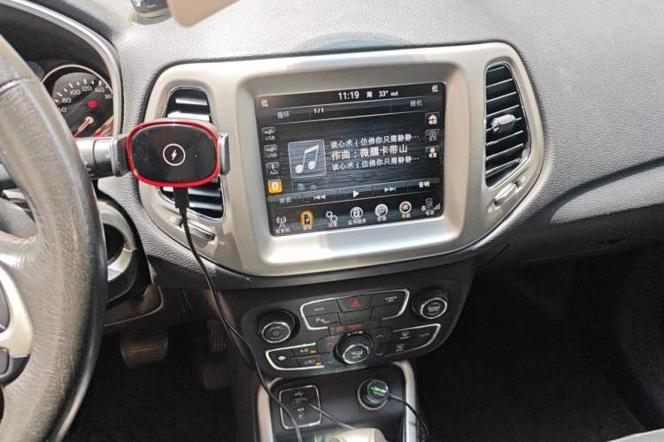 Used Jeep Compass 2017 200T Automatic Enjoyment Version Audio And AC Panel