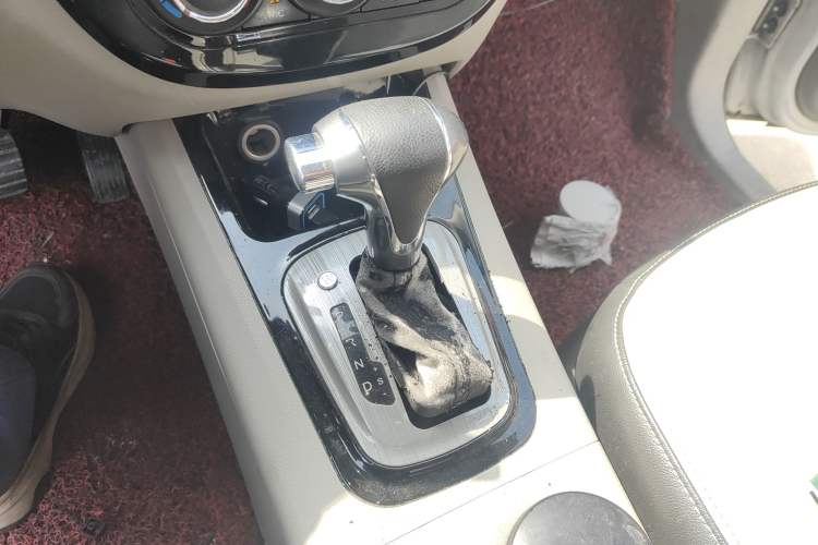 Used FORTHING Joyear XV 2015 1.6L CVT Comfort Model Gear Lever