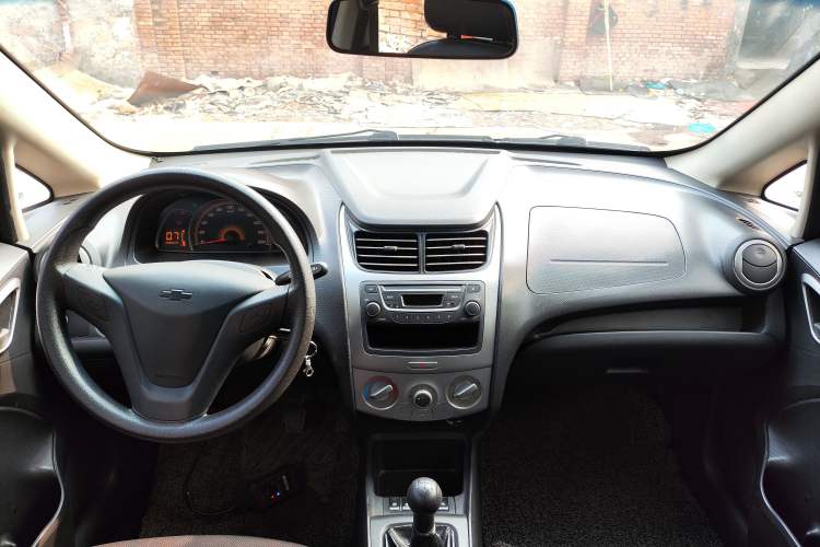 Used Chevrolet Sail 2013 Sedan 1.2L Manual Fashionable Happiness Edition