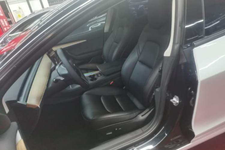 Used Tesla Model 3 2023 Rear-Wheel-Drive Version