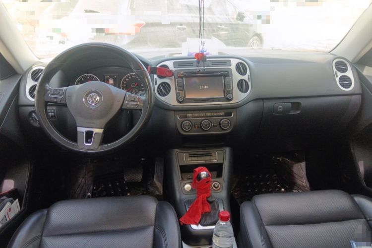 Used Volkswagen Tiguan 2015 1.8TSI Automatic Two-Wheel Drive Luxury Model Center Console