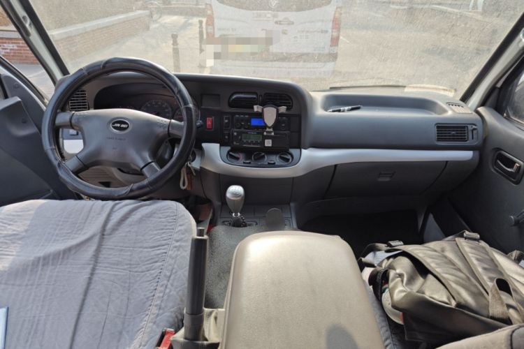 Used Jinbei Hiace 2018 2.0L Fifth-Generation Power King Comfortable Standard Top 10-Seater V20
