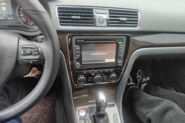 Used Volkswagen Passat 2014 2.0 TSI DSG Ultimate Edition
