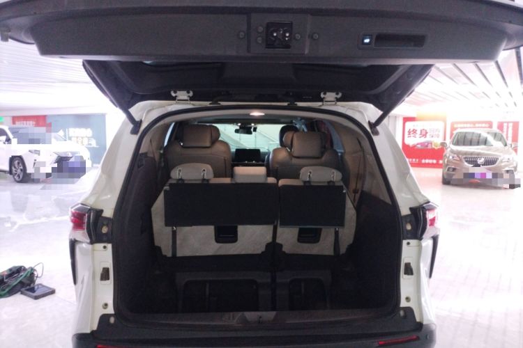 Used Toyota SIENNA 2023 2.5L Hybrid Comfort Edition Trunk