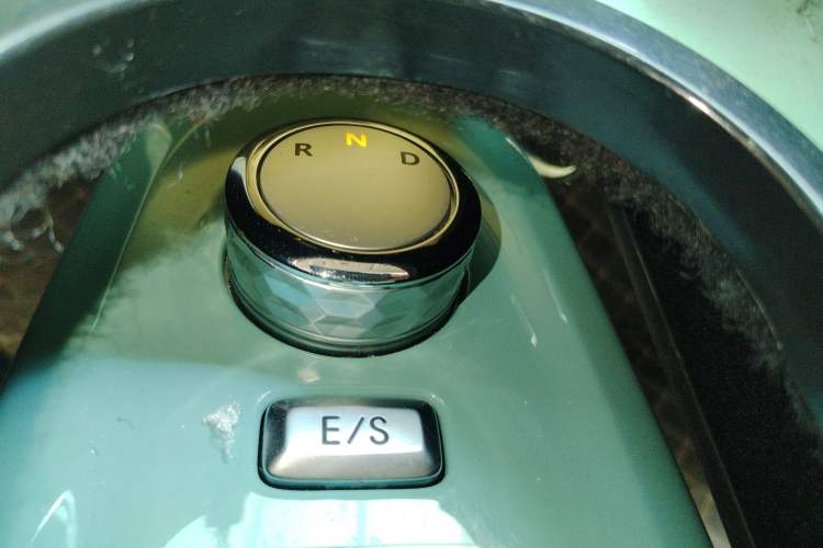 Used CHANGAN NEVO Lumin 2023 205km Xiangqin Version Gear Lever