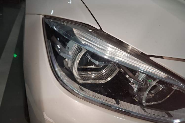 Used BMW 3 Series 2018 320Li Fashion Model Right Front Headlight