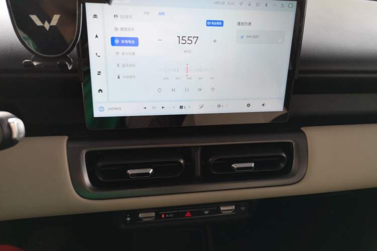 Used Wuling Bingo PLUS 2024 401 km Range 5-Seater Version Audio And AC Panel