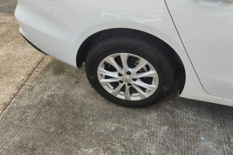 Used Roewe i5 2023 1.5L CVT Luxury Edition