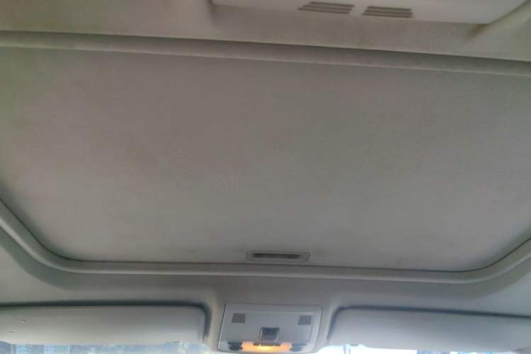 Used BMW 3 Series 2010 320i Luxury Model