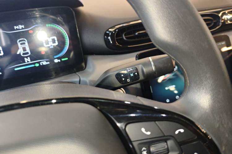 Used Leapmotor T03 2020 400 Lite Edition Gear Lever