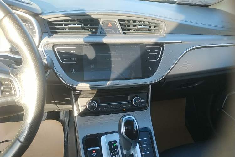Used Geely Auto Emgrand GL 2018 1.4T DCT Elite Smart Connectivity Version
