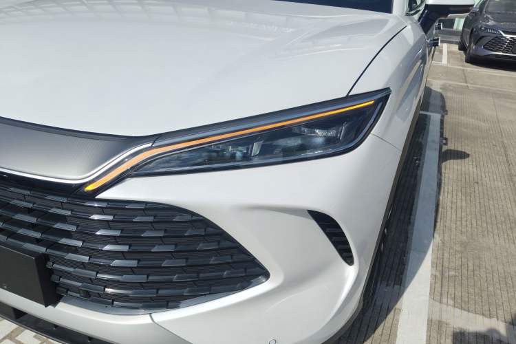 Used BYD Song L DM-i 2024 112 km Beyond Edition