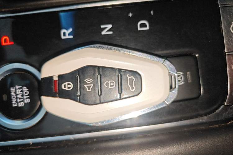 Used JETOUR X90 2019 1.6T DCT Zhaolü Edition 5 Seats China VI Standard Vehicle Key