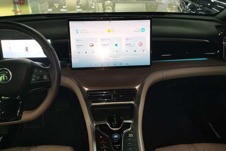 Used BYD Song Pro New Energy 2023 Champion Edition DM-i 110KM Excellence Model Audio And AC Panel