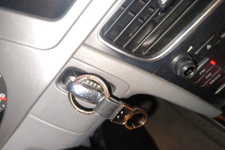 Used Audi A4L 2011 2.0 TFSI Comfort Model